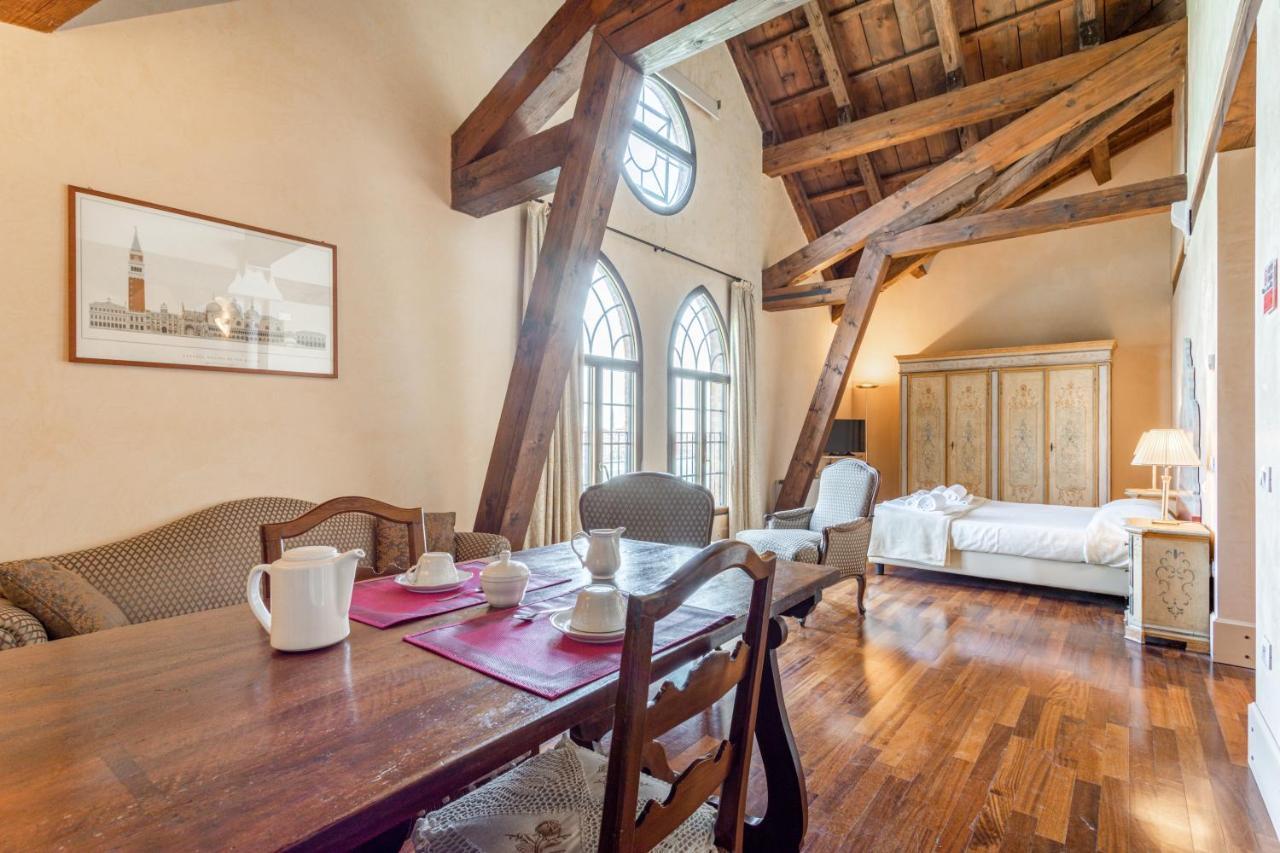 Molino Stucky Residence Suites Venesia Bagian luar foto